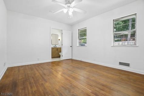 19 Lakeland Drive Hopatcong NJ 07843