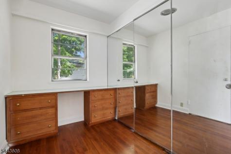 19 Lakeland Drive Hopatcong NJ 07843