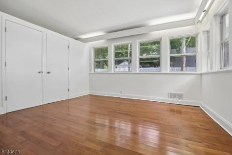 19 Lakeland Drive Hopatcong NJ 07843