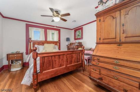 169 Leigh Street Clinton NJ 08809