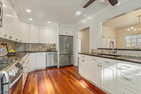 60 E Sherbrooke Parkway Livingston NJ 07039