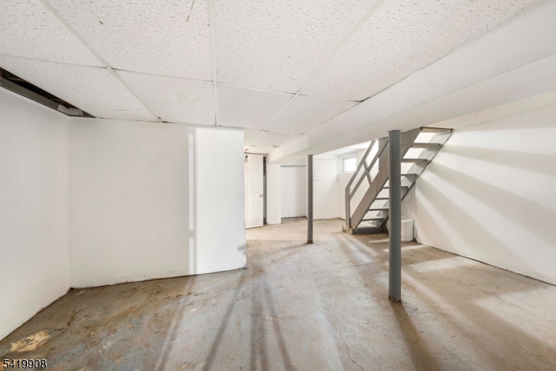 838 Rebecca Place Elizabeth NJ 07201
