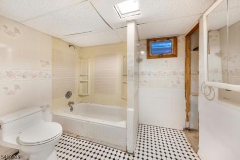 838 Rebecca Place Elizabeth NJ 07201