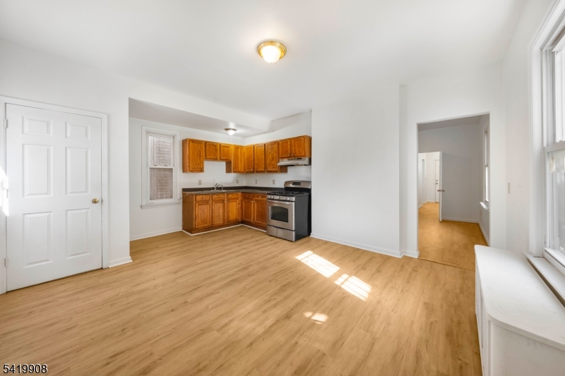838 Rebecca Place Elizabeth NJ 07201