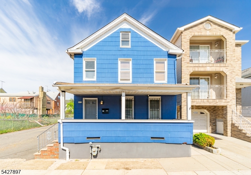 805 4TH Avenue Elizabeth NJ 07202