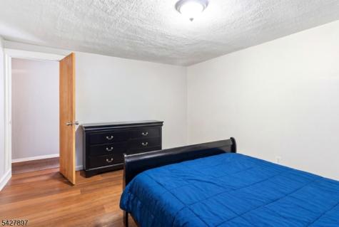 805 4TH Avenue Elizabeth NJ 07202