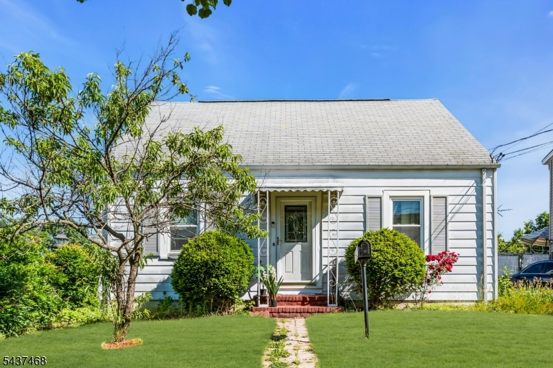 7 Washington Avenue Elmwood Park NJ 07407