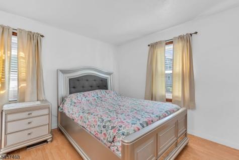 7 Washington Avenue Elmwood Park NJ 07407