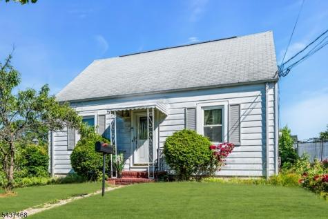7 Washington Avenue Elmwood Park NJ 07407