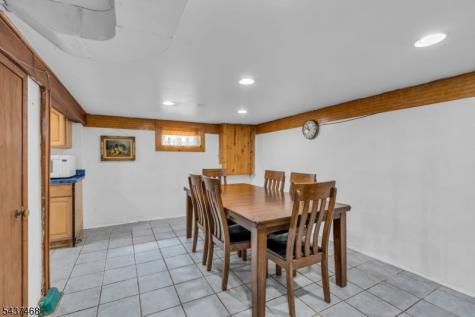 7 Washington Avenue Elmwood Park NJ 07407