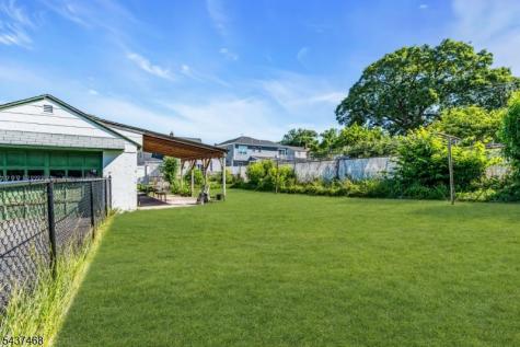 7 Washington Avenue Elmwood Park NJ 07407
