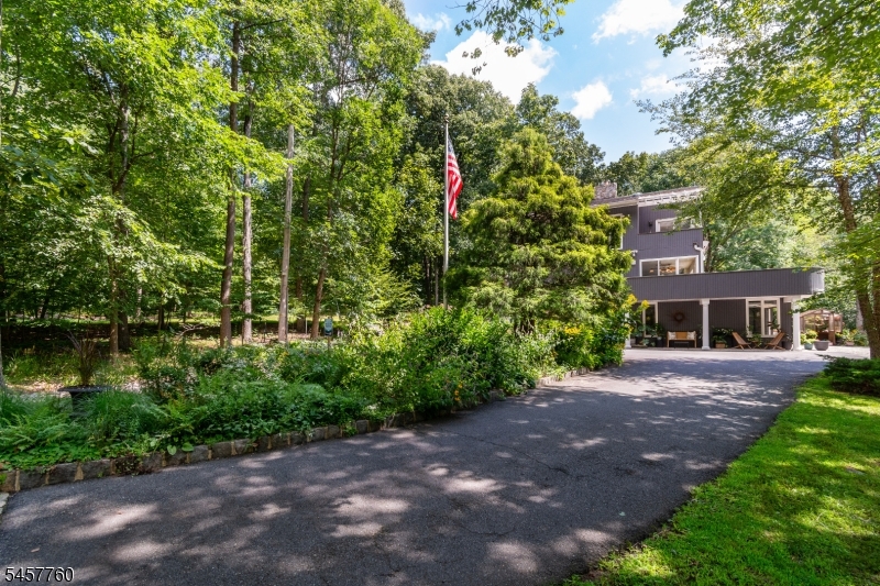 102 Lindbergh Road East Amwell NJ 08525