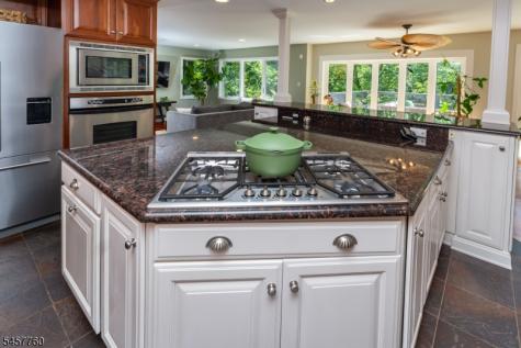 102 Lindbergh Road East Amwell NJ 08525