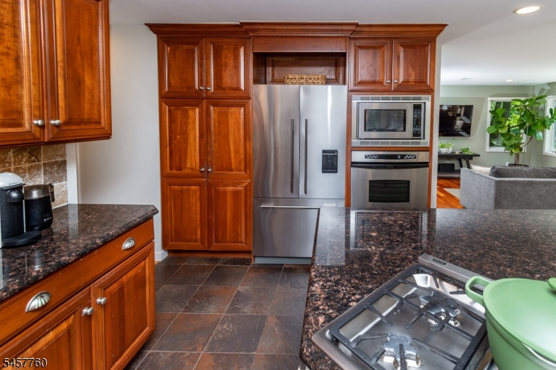 102 Lindbergh Road East Amwell NJ 08525