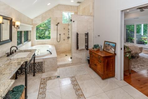102 Lindbergh Road East Amwell NJ 08525