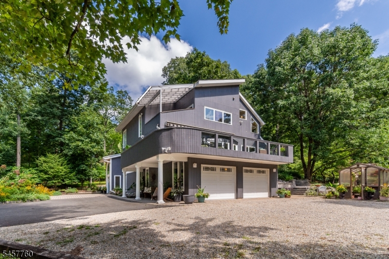 102 Lindbergh Road East Amwell NJ 08525