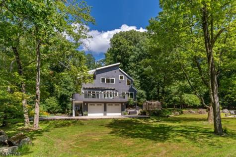 102 Lindbergh Road East Amwell NJ 08525