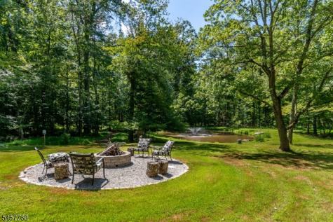 102 Lindbergh Road East Amwell NJ 08525