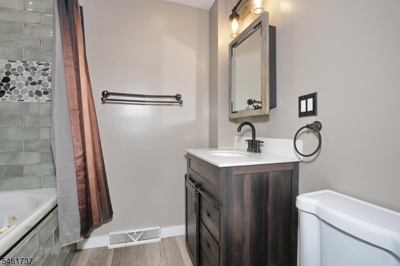 15 Crescent Avenue Totowa NJ 07512