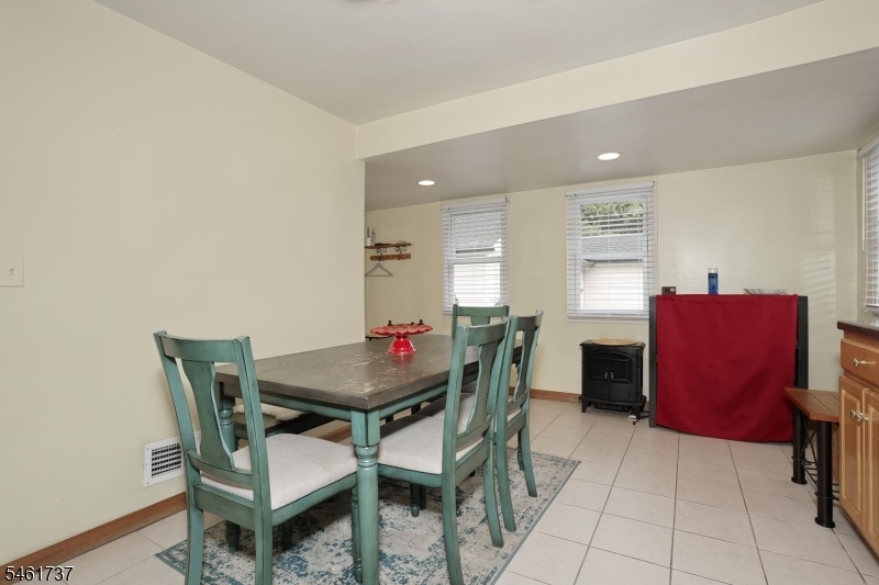 15 Crescent Avenue Totowa NJ 07512