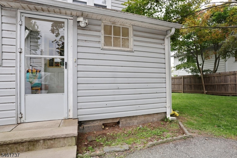 15 Crescent Avenue Totowa NJ 07512