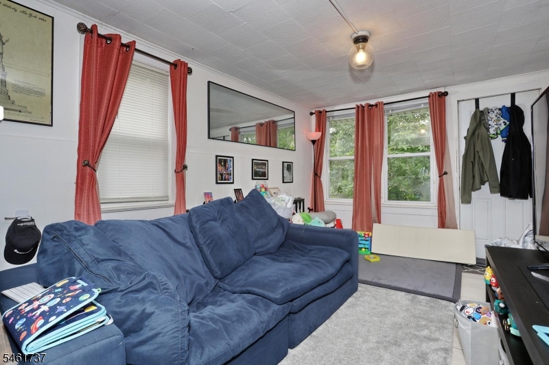 15 Crescent Avenue Totowa NJ 07512