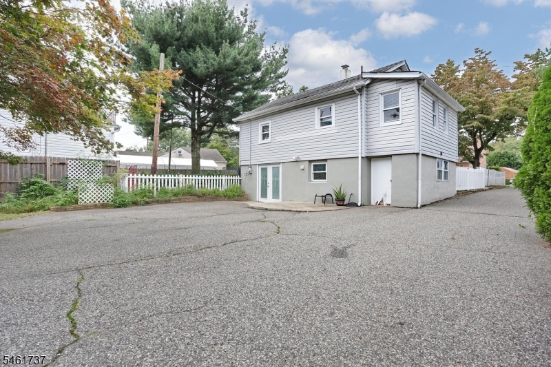15 Crescent Avenue Totowa NJ 07512