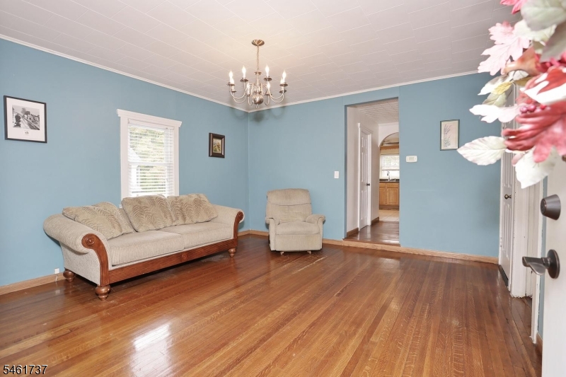 15 Crescent Avenue Totowa NJ 07512