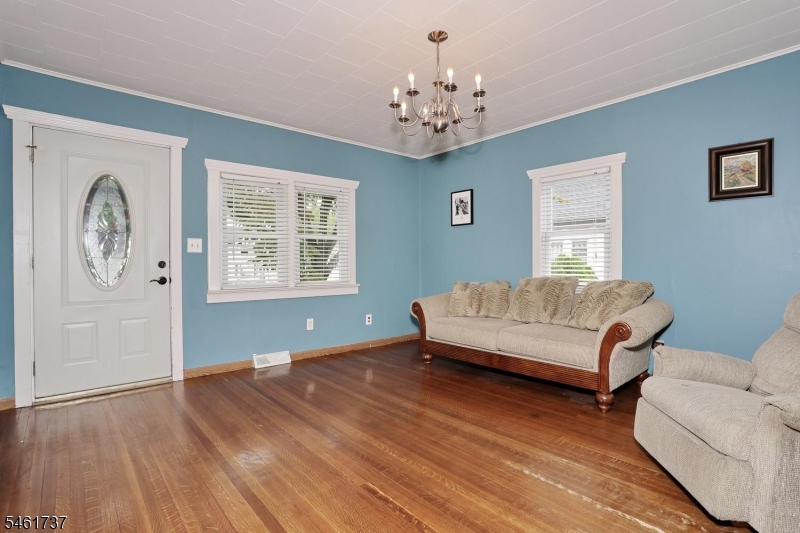 15 Crescent Avenue Totowa NJ 07512