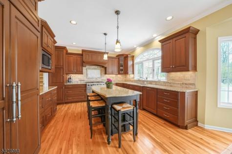 2 Knollwood Terrace Chester NJ 07930
