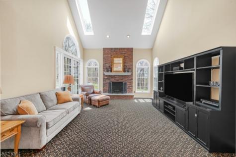 2 Knollwood Terrace Chester NJ 07930
