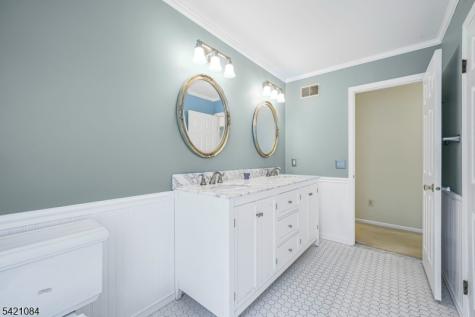 2 Knollwood Terrace Chester NJ 07930