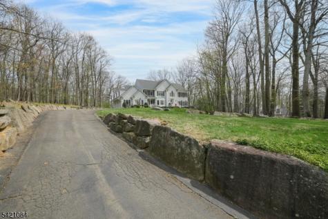 2 Knollwood Terrace Chester NJ 07930
