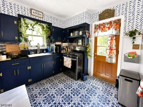 31 Hope Street Nutley NJ 07110