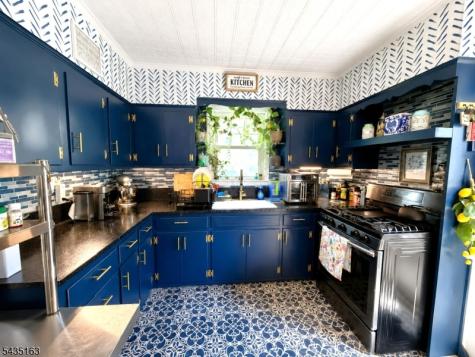 31 Hope Street Nutley NJ 07110