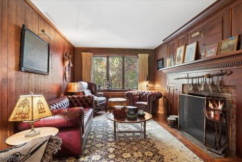 568 Waterloo Road Byram NJ 07874