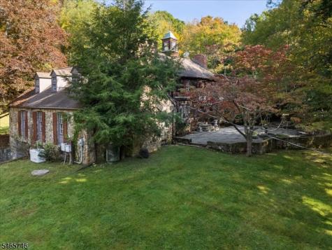 568 Waterloo Road Byram NJ 07874