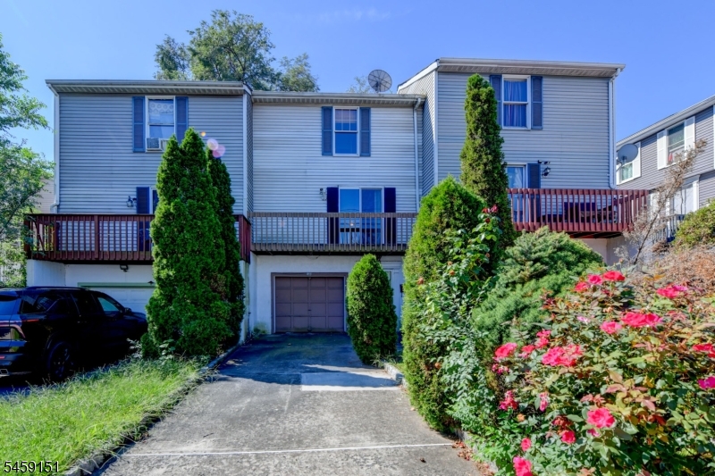493 Fayette Street Perth Amboy NJ 08861
