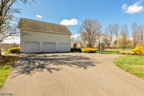103 Stout Lane Readington NJ 08822