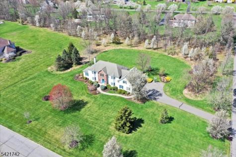103 Stout Lane Readington NJ 08822