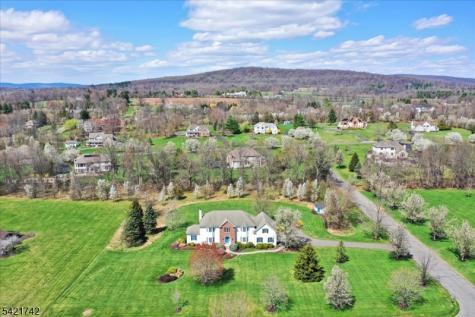 103 Stout Lane Readington NJ 08822