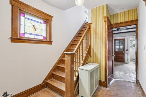 326 Thompson Avenue Roselle NJ 07203