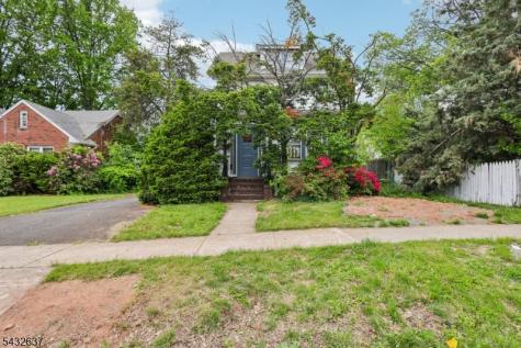 326 Thompson Avenue Roselle NJ 07203