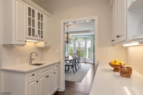 5 Cotswold Lane Warren NJ 07059