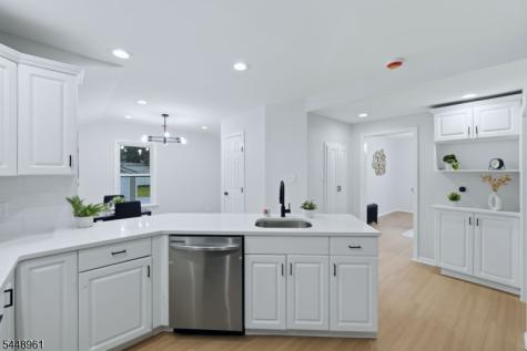 37 W Colfax Avenue Roselle Park NJ 07204