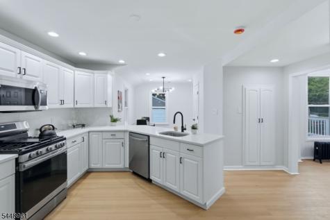 37 W Colfax Avenue Roselle Park NJ 07204