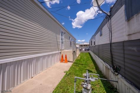 47 Helen Drive Moonachie NJ 07074