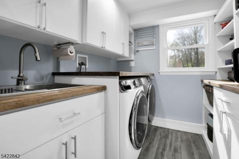 36 Coppergate Drive Bernards NJ 07920