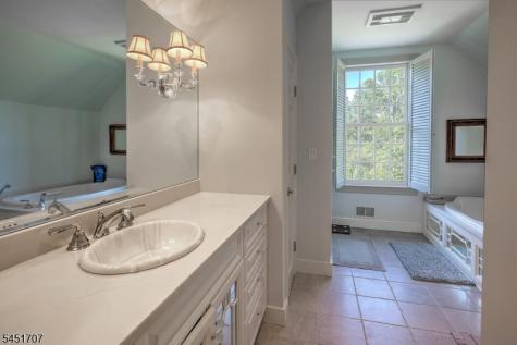 60 Potterstown Road Tewksbury NJ 08833