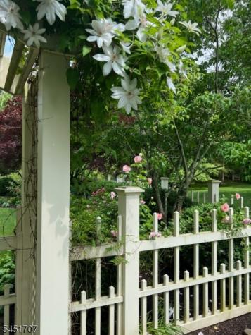 60 Potterstown Road Tewksbury NJ 08833